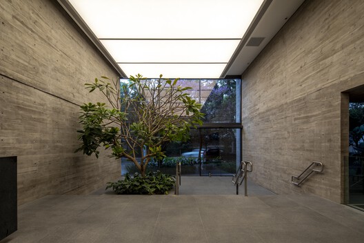 Edificio Bothanic Faria Lima / Del Bianco Arquitetos + AMZ Arquitetos Edificio Bothanic Faria Lima / Del Bianco Arquitetos + AMZ Arquitetos - Fotografía interior, Concreto