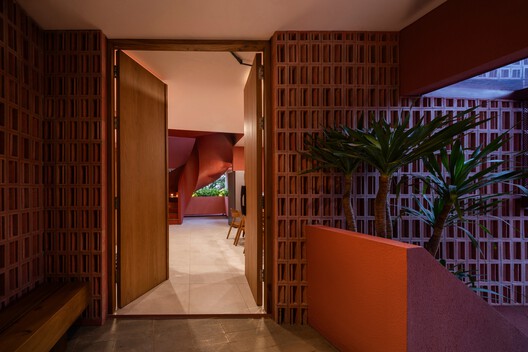 Anir Guest House / Tamara Wibowo Architects Anir Guest House / Tamara Wibowo Architects - Interior Photography, Wood