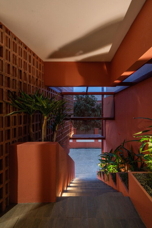 Anir Guest House / Tamara Wibowo Architects Anir Guest House / Tamara Wibowo Architects - Interior Photography, Wood