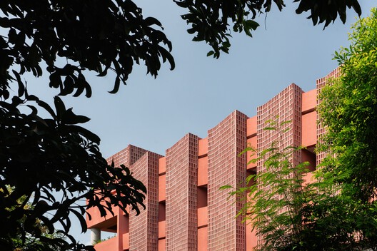Anir Guest House / Tamara Wibowo Architects Anir Guest House / Tamara Wibowo Architects - Image 2 of 40