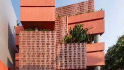 Anir Guest House / Tamara Wibowo Architects
