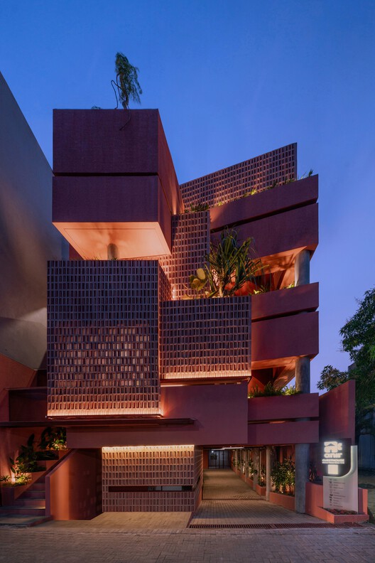 Anir Guest House / Tamara Wibowo Architects Anir Guest House / Tamara Wibowo Architects - Image 31 of 40