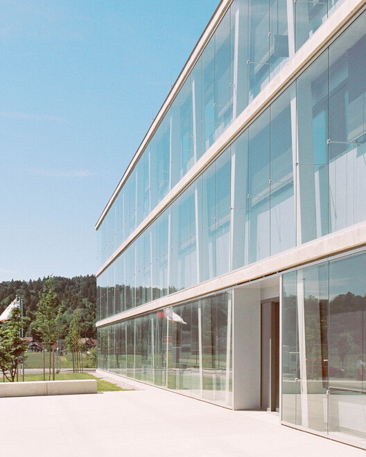 Educational Facility URSIKS / Arhitekti Počivašek Petranovič Educational Facility URSIKS / Arhitekti Počivašek Petranovič - Exterior Photography