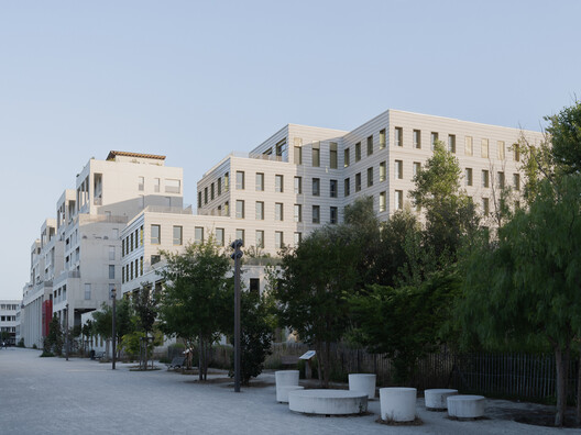 Multidisciplinary Health Center Bordeaux Dunant / Bartolo+Contré Multidisciplinary Health Center Bordeaux Dunant / Bartolo+Contré - Image 7 of 22