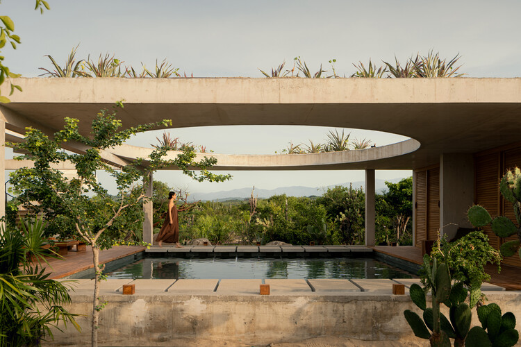 Cieno House / TAC Taller Alberto Calleja - More Images