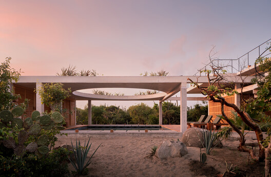 Cieno House / TAC Taller Alberto Calleja Cieno House / TAC Taller Alberto Calleja - Image 4 of 28