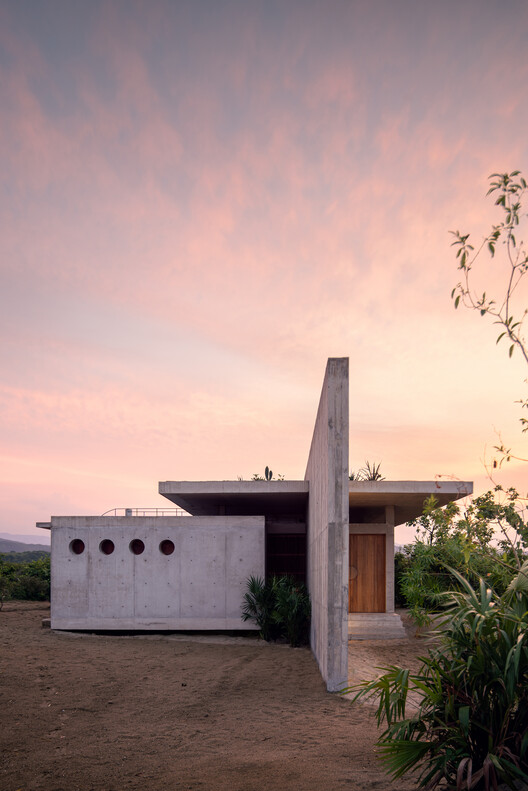 Cieno House / TAC Taller Alberto Calleja Cieno House / TAC Taller Alberto Calleja - Exterior Photography