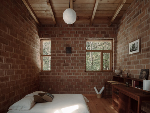 Casa Estelí / COLAR Colectivo de Arquitectura Casa Estelí / COLAR Colectivo de Arquitectura - Interior Photography, Wood, Brick, Bedroom