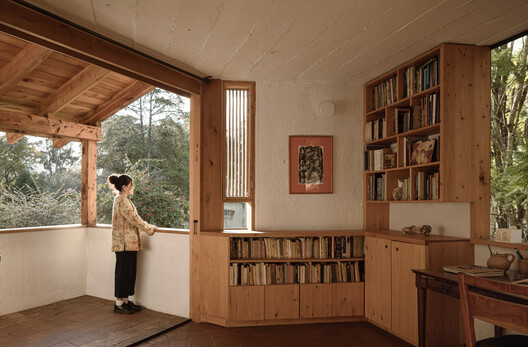 Casa Amona / COLAR Colectivo de Arquitectura Casa Amona / COLAR Colectivo de Arquitectura - Interior Photography, Closet, Wood