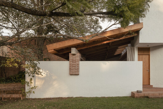 Casa Amona / COLAR Colectivo de Arquitectura Casa Amona / COLAR Colectivo de Arquitectura - Exterior Photography, Wood