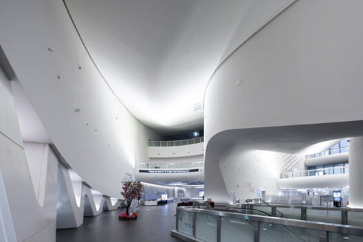 Kaohsiung Port Terminal / RUR Architecture DPC Kaohsiung Port Terminal / RUR Architecture DPC - Image 4 of 22