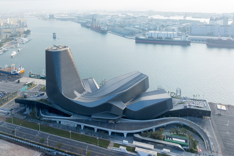 Kaohsiung Port Terminal / RUR Architecture DPC - Port