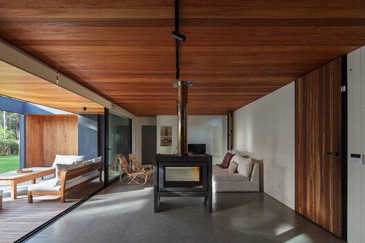 Cella House  / iHouse estudio - Interior Photography, Wood, Beam