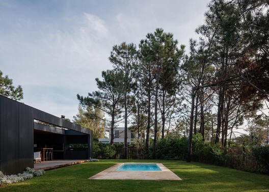 Cella House  / iHouse estudio - Image 11 of 34
