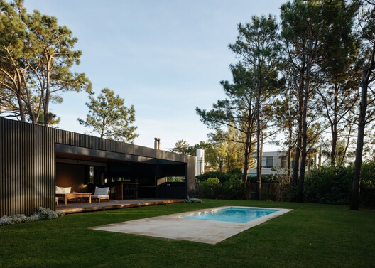 Cella House  / iHouse estudio - Image 16 of 34