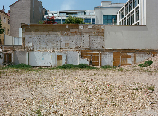 "The Homes of Tomorrow Are Already Built": European Citizens' Initiative for the Right to Housing Opens Signature Collection "The Homes of Tomorrow Are Already Built": European Citizens' Initiative for the Right to Housing Opens Signature Collection - Image 3 of 18