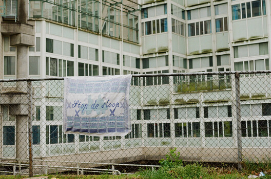 "The Homes of Tomorrow Are Already Built": European Citizens' Initiative for the Right to Housing Opens Signature Collection "The Homes of Tomorrow Are Already Built": European Citizens' Initiative for the Right to Housing Opens Signature Collection - Image 11 of 18