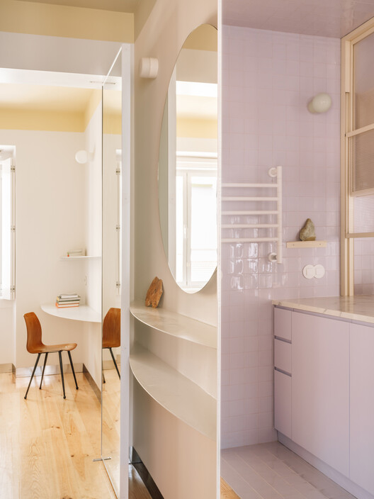 LILAC / BUREAU LILAC / BUREAU - Interior Photography, Wood, Lighting, Glass, Bathroom