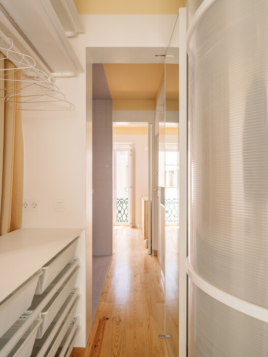 LILAC / BUREAU LILAC / BUREAU - Interior Photography, Wood, Lighting, Door, Glass