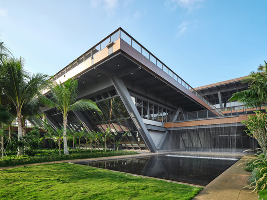 Haikou Workers’ Activity Center (Workers’ Cultural Palace) / CADG Haikou Workers’ Activity Center (Workers’ Cultural Palace) / CADG - Image 12 of 40
