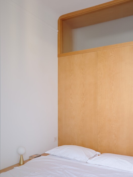Imbriani – Renovation of Two Apartments in Milan / co.arch studio Imbriani – Renovation of Two Apartments in Milan / co.arch studio - Interior Photography, Bedroom, Wood, Bed
