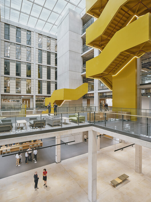 Temple Quarter Enterprise Campus / Feilden Clegg Bradley Studios Temple Quarter Enterprise Campus / Feilden Clegg Bradley Studios - Image 15 of 30
