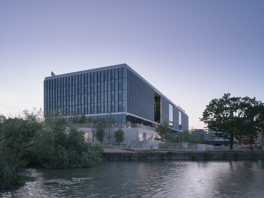 Temple Quarter Enterprise Campus / Feilden Clegg Bradley Studios Temple Quarter Enterprise Campus / Feilden Clegg Bradley Studios - Exterior Photography
