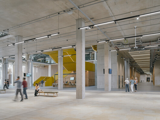 Temple Quarter Enterprise Campus / Feilden Clegg Bradley Studios Temple Quarter Enterprise Campus / Feilden Clegg Bradley Studios - Interior Photography, Column