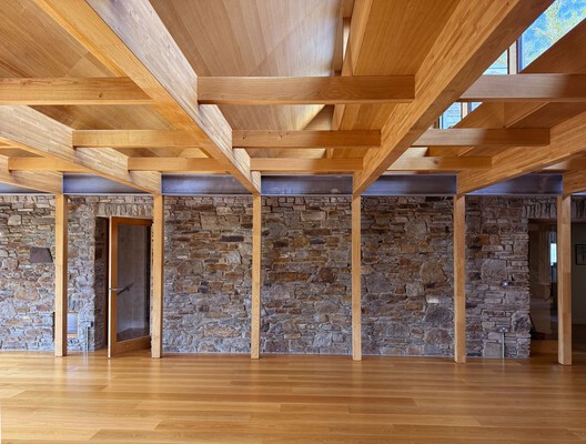 Linden House / Schemata Architects Linden House / Schemata Architects - Interior Photography, Wood, Beam, Column