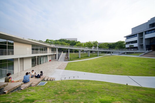 Common Nexus University / Tetsuo Kobori Architects Common Nexus University / Tetsuo Kobori Architects - Exterior Photography