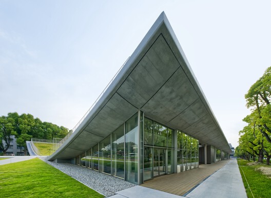 Common Nexus University / Tetsuo Kobori Architects Common Nexus University / Tetsuo Kobori Architects - Image 14 of 37