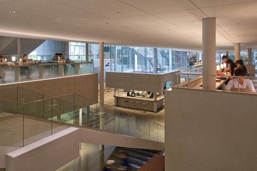 Common Nexus University / Tetsuo Kobori Architects Common Nexus University / Tetsuo Kobori Architects - Interior Photography, Kitchen, Lighting, Glass