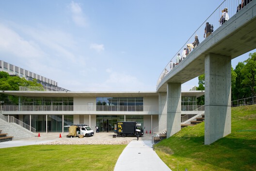 Common Nexus University / Tetsuo Kobori Architects Common Nexus University / Tetsuo Kobori Architects - Image 11 of 37