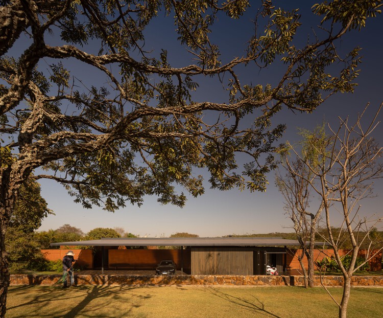 Casa Muxarabi / mf+arquitetos - Image 6 of 51