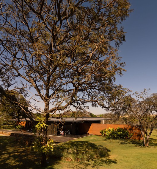 Casa Muxarabi / mf+arquitetos Casa Muxarabi / mf+arquitetos - Image 43 of 51