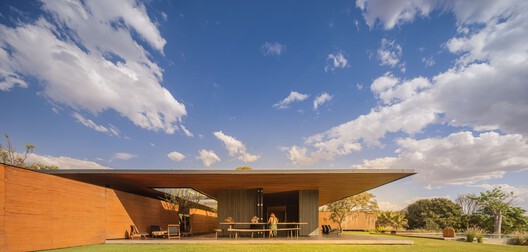 Casa Muxarabi / mf+arquitetos Casa Muxarabi / mf+arquitetos - Image 11 of 51