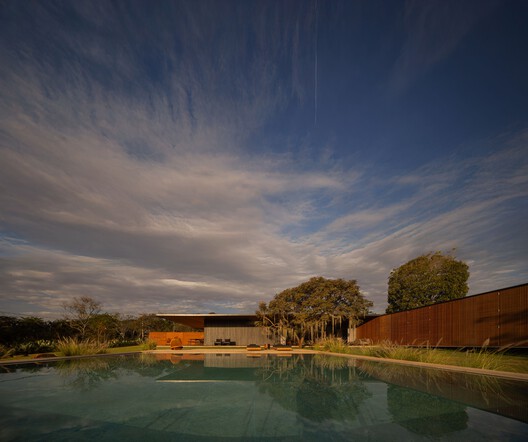 Casa Muxarabi / mf+arquitetos Casa Muxarabi / mf+arquitetos - Image 20 of 51