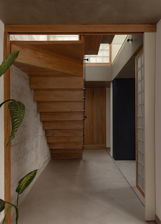 Fuente de Piedra #45 / Feliu Vega Kennedy Arquitectura - Interior Photography, Wood, Stairs, Handrail
