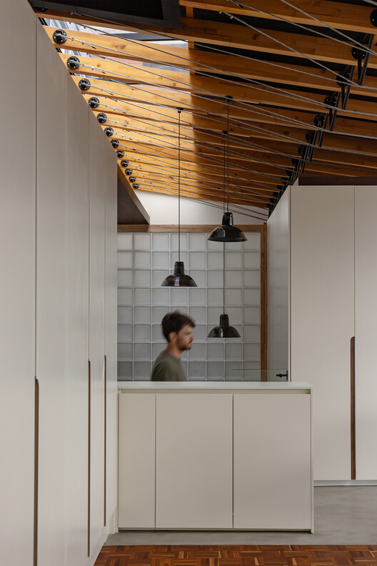 Fuente de Piedra #45 / Feliu Vega Kennedy Arquitectura - Interior Photography, Kitchen, Wood, Lighting, Countertop, Chair
