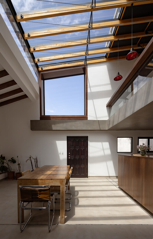 Fuente de Piedra #45 / Feliu Vega Kennedy Arquitectura - Interior Photography, Wood, Lighting, Beam