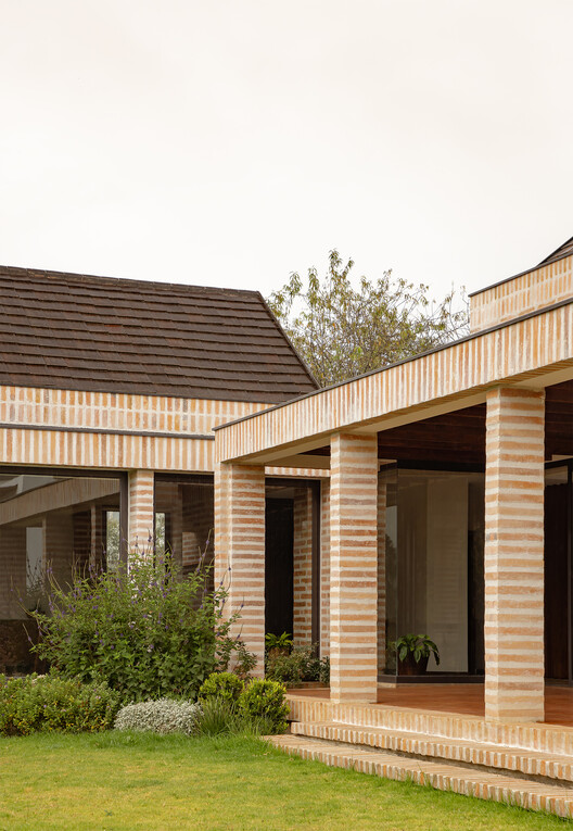 Casa PM / Feliu Vega Kennedy Arquitectura Casa PM / Feliu Vega Kennedy Arquitectura - Exterior Photography, Wood, Column