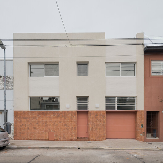 La Haya House / PH TIPO CASA La Haya House / PH TIPO CASA - Exterior Photography, Facade, Brick, Concrete