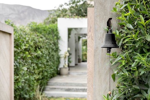 Berna House / Hiro Arquitectos - Image 9 of 23
