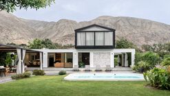 Berna House / Hiro Arquitectos