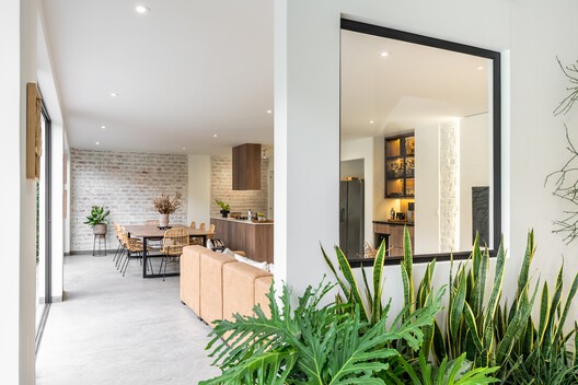 Berna House / Hiro Arquitectos - Interior Photography
