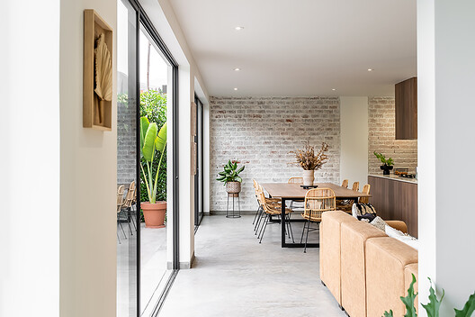 Berna House / Hiro Arquitectos - Interior Photography, Wood, Chair