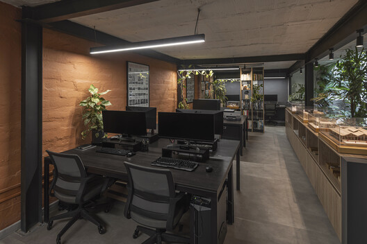 Office 101 Casa Andina / Caliza Arquitectura Office 101 Casa Andina / Caliza Arquitectura - Interior Photography, Dining room, Wood, Lighting, Chair