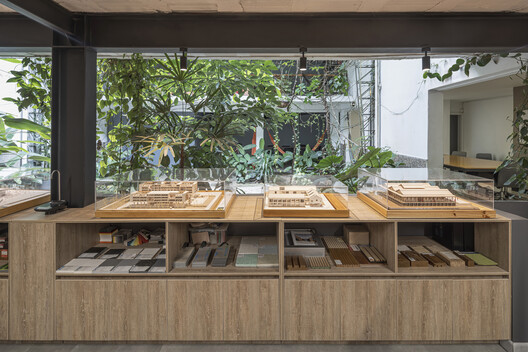 Office 101 Casa Andina / Caliza Arquitectura Office 101 Casa Andina / Caliza Arquitectura - Interior Photography, Wood