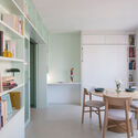 casa POP / gon architects - Interior Photography, Apartment Interiors, Table, Chair, Lighting