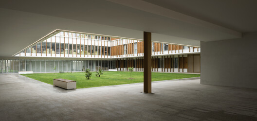 Home for Dependent People / SV60 Arquitectos Home for Dependent People / SV60 Arquitectos - Image 14 of 26